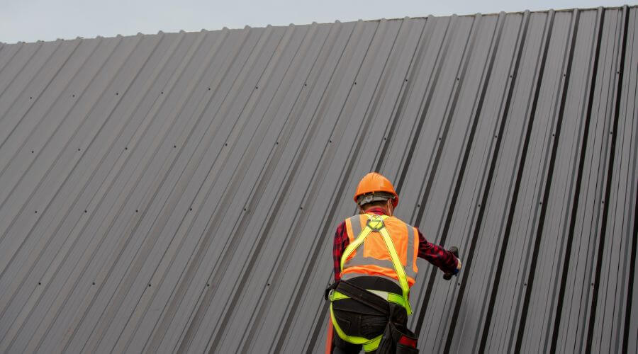 Professional metal roof installation services in Burbank, CA